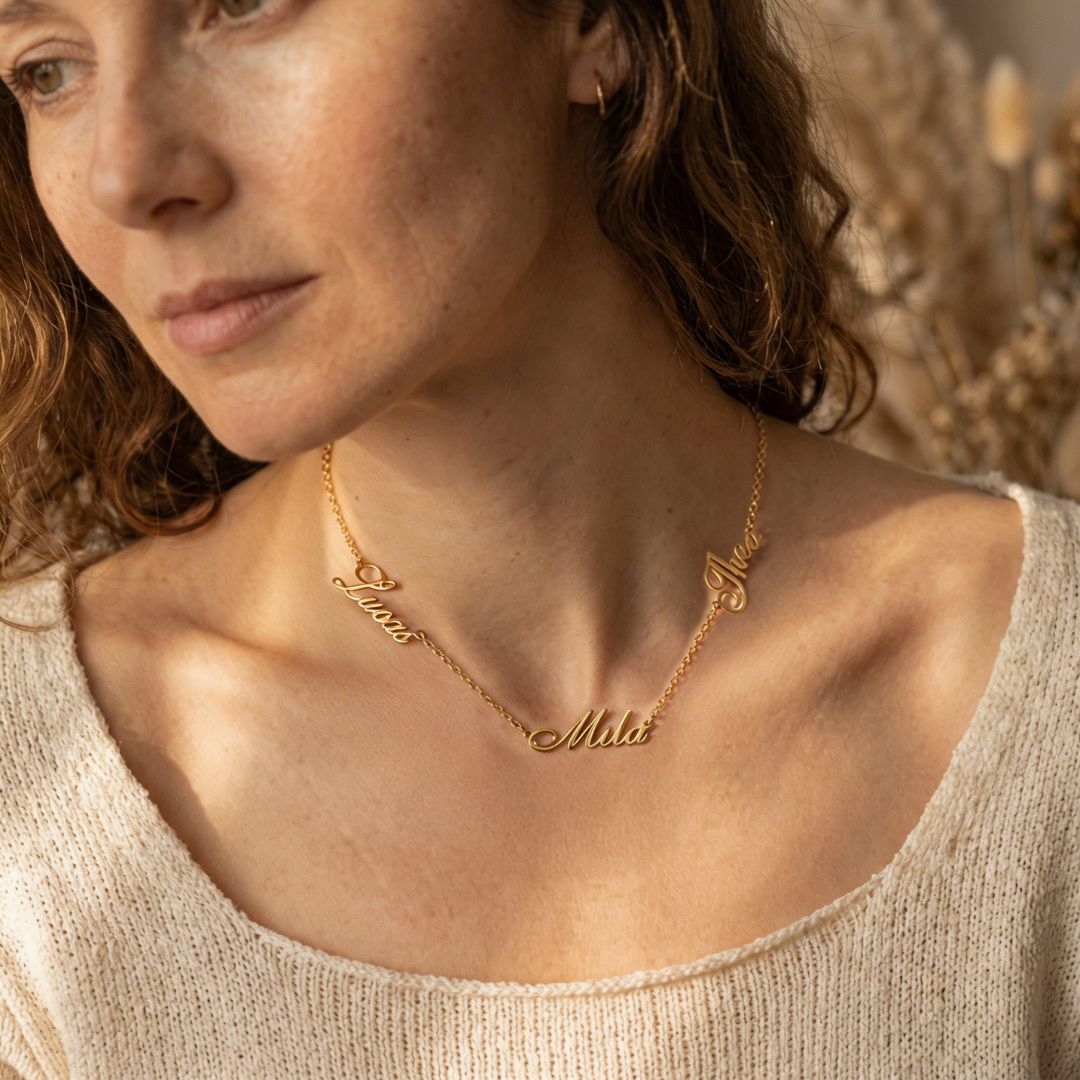 Halsband Med Flera Namn