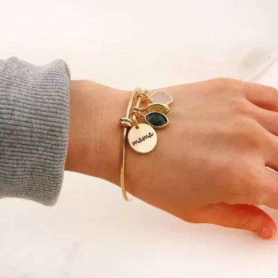 Personligt Armband med Graverat Namn och Födelsesten för Mamma