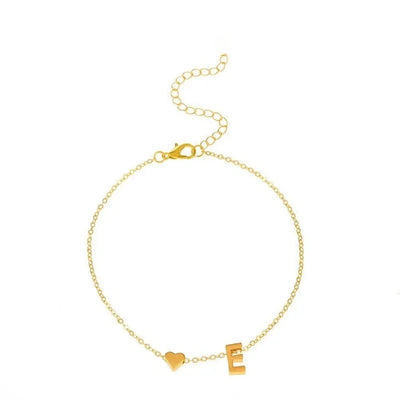 Personligt Graverat Armband med Hjärtdekor och Initialer